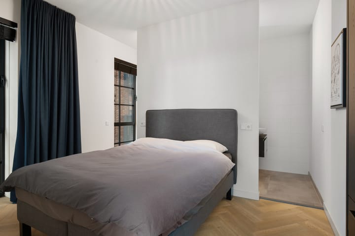 Foto 14 van Abraham Tuschinskistraat 86