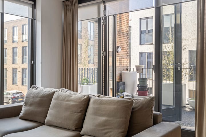 Foto 29 van Voltastraat 126