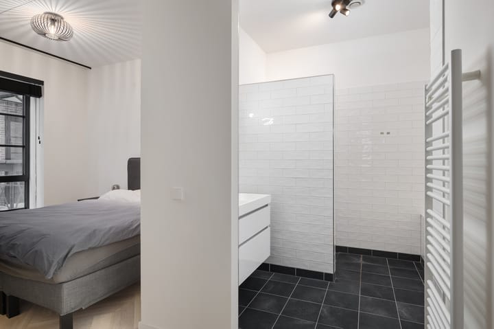 Foto 23 van Abraham Tuschinskistraat 86