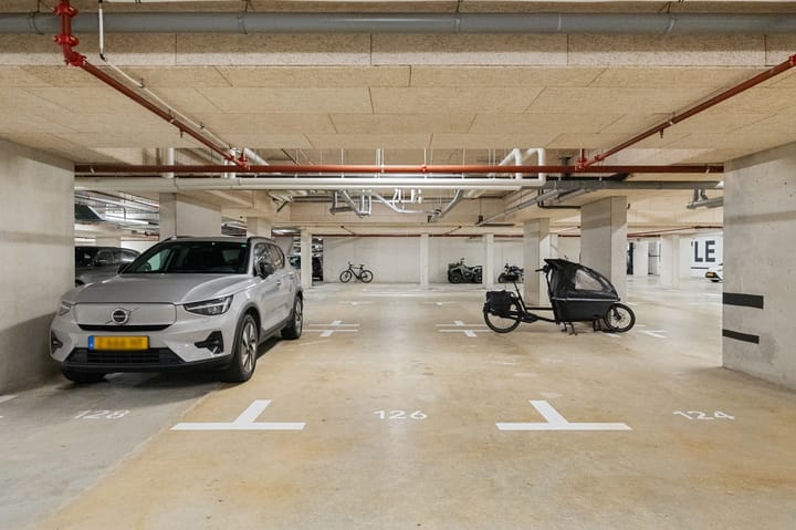 Foto 35 van Abraham Tuschinskistraat 86