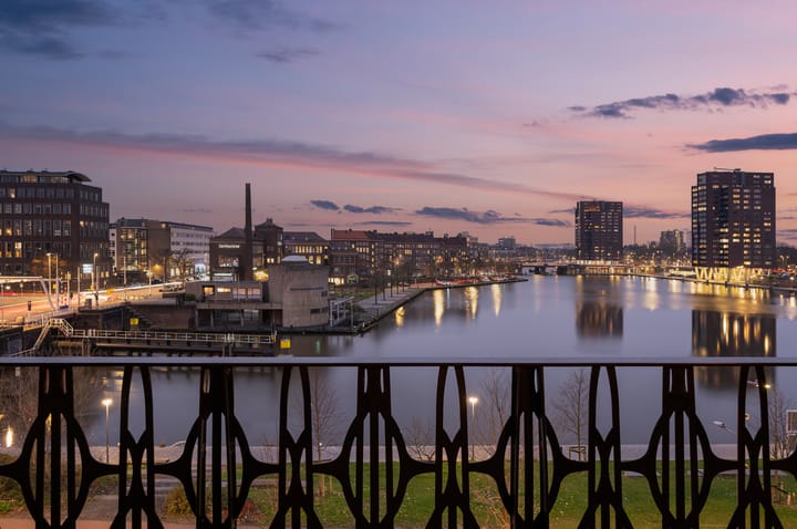 Foto 44 van Abraham Tuschinskistraat 86