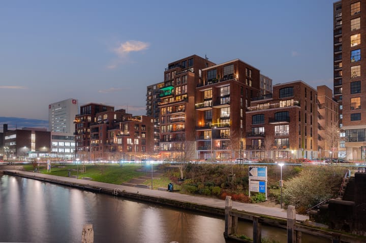 Foto 48 van Abraham Tuschinskistraat 86