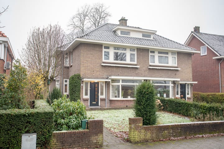 Foto 2 van Almelosestraat 32