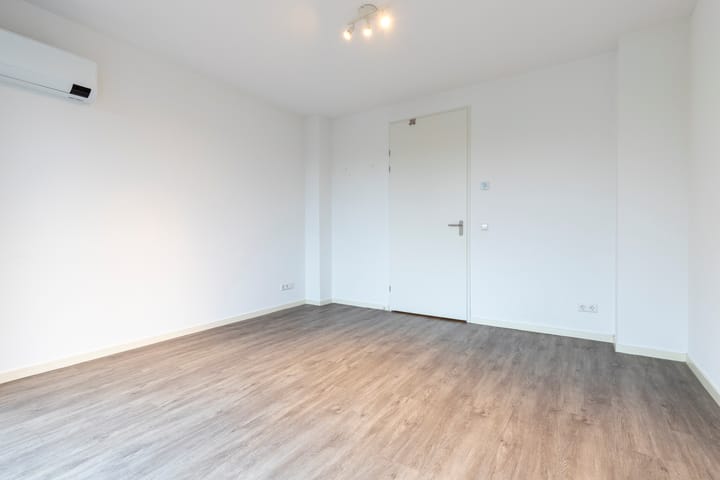 Foto 11 van Halverwege 15