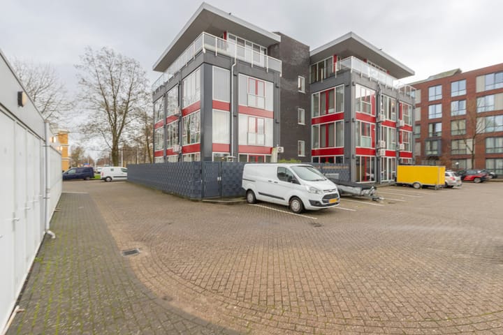 Foto 23 van Halverwege 15