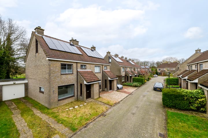 Foto 6 van Voorhuis 76