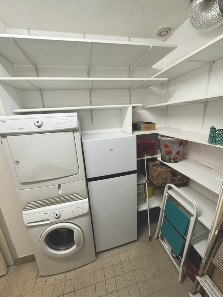 Photo 33 of Theo van Goghhof 75