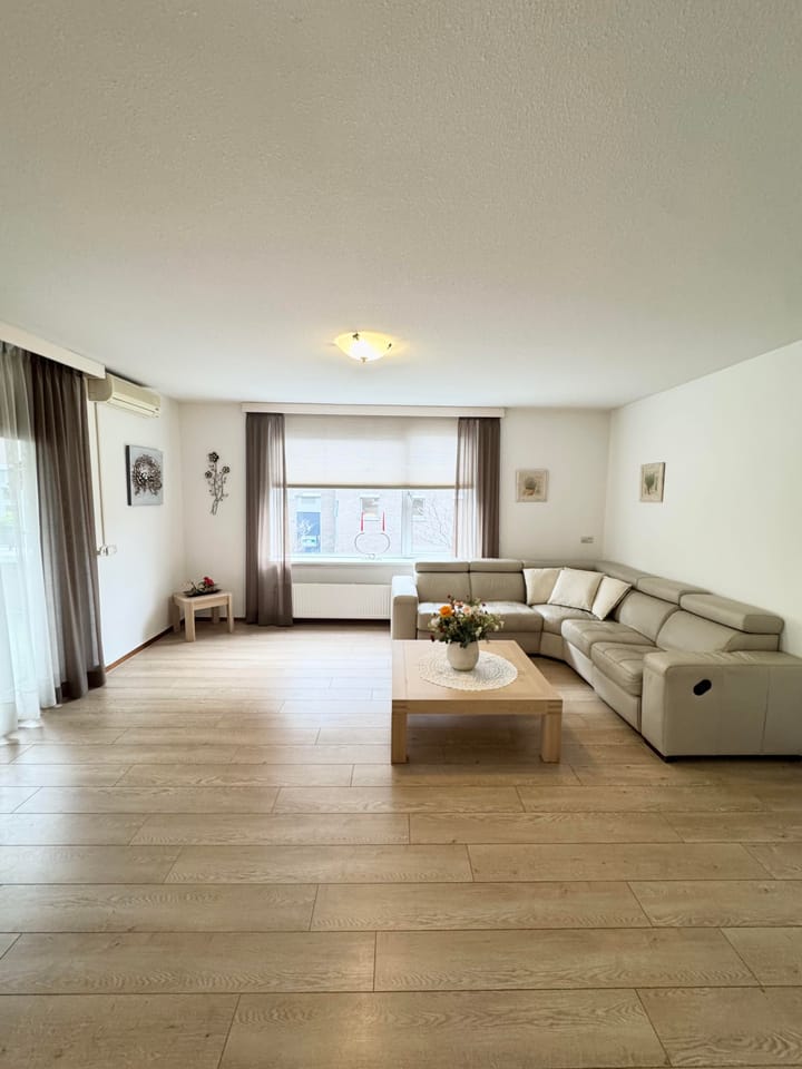 Photo 8 of Theo van Goghhof 75