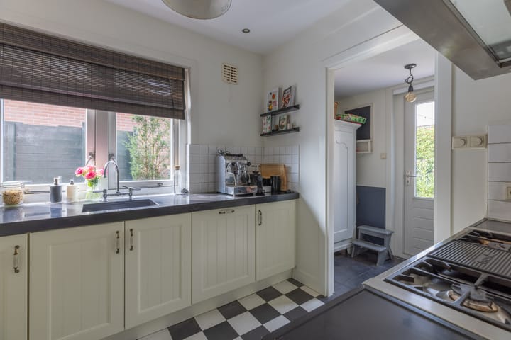 Foto 11 van Eemnesserweg 16