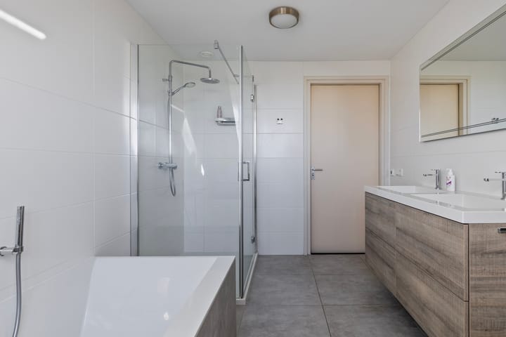 Foto 25 van Vispoort 1-V