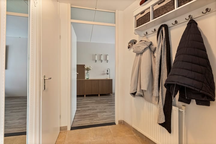 Foto 3 van Aan het beeldje 58