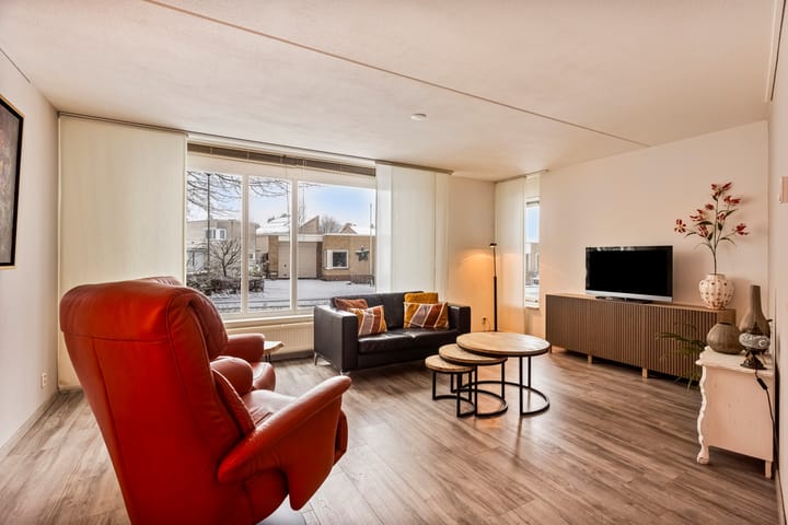 Foto 6 van Aan het beeldje 58