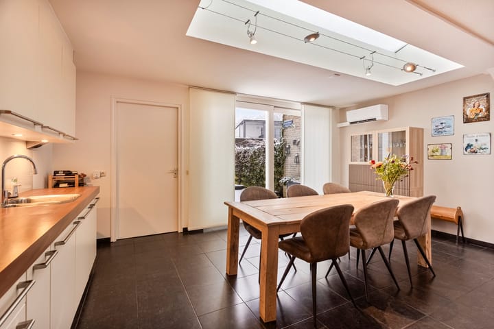 Foto 14 van Aan het beeldje 58