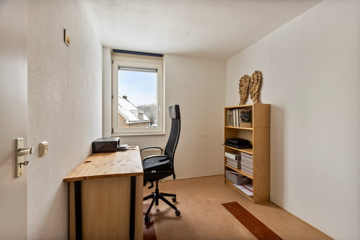 Foto 27 van Aan het beeldje 58