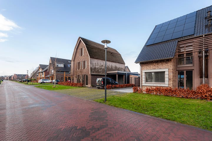 Foto 38 van Lekstraat 113