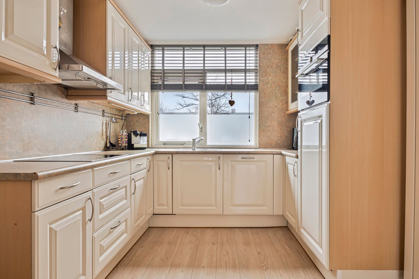 Foto 10 van Warmelostraat 25