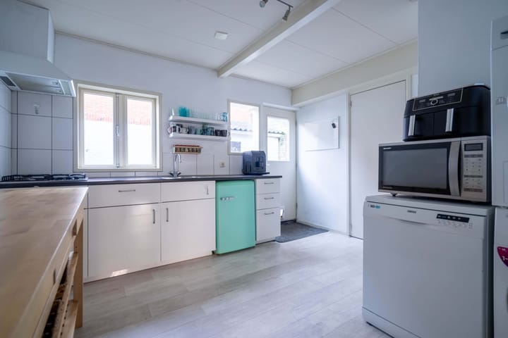 Foto 11 van Helper Oostsingel 51