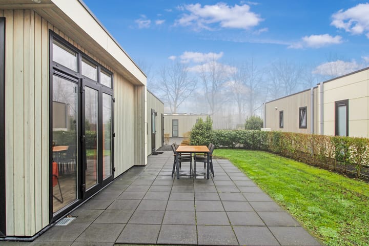 Photo 18 of Buitenhuizerweg 2-451