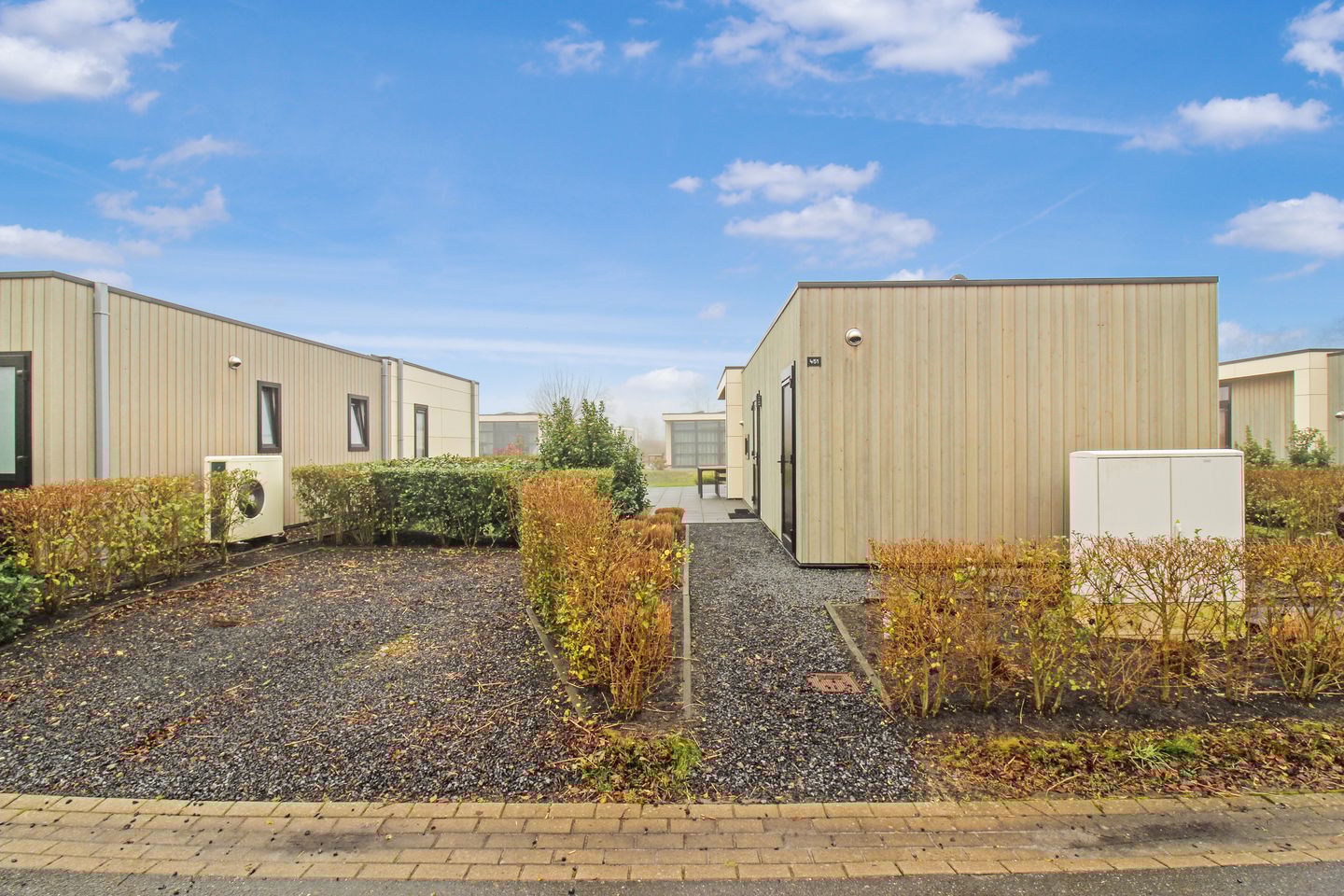 Foto 20 van Buitenhuizerweg 2-451