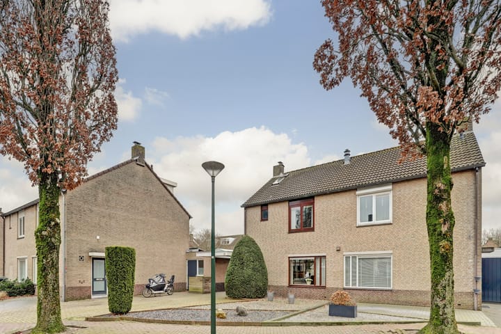 Foto 2 van Eekhool 30