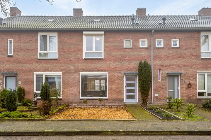 Foto 1 van Julianastraat 3