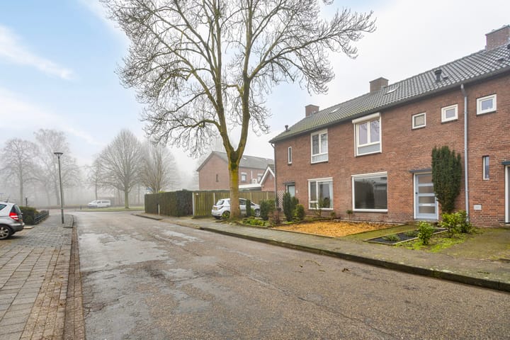 Foto 2 van Julianastraat 3