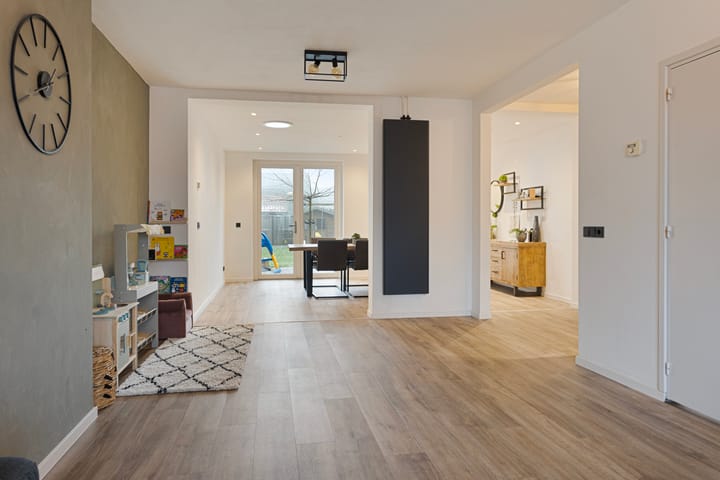 Foto 8 van Julianastraat 3