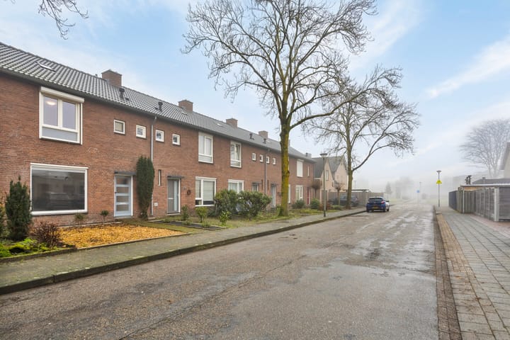 Foto 37 van Julianastraat 3