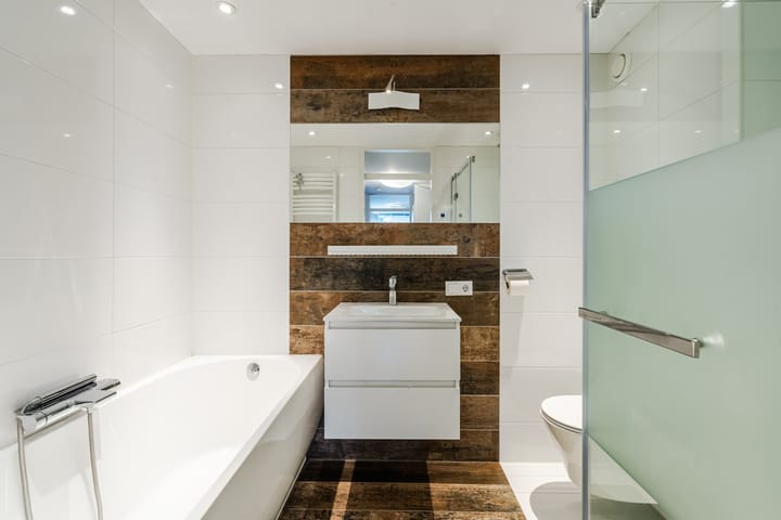 Foto 3 van Weegbree 52