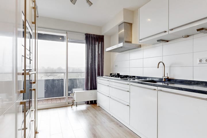 Foto 8 van Boterbloem 51