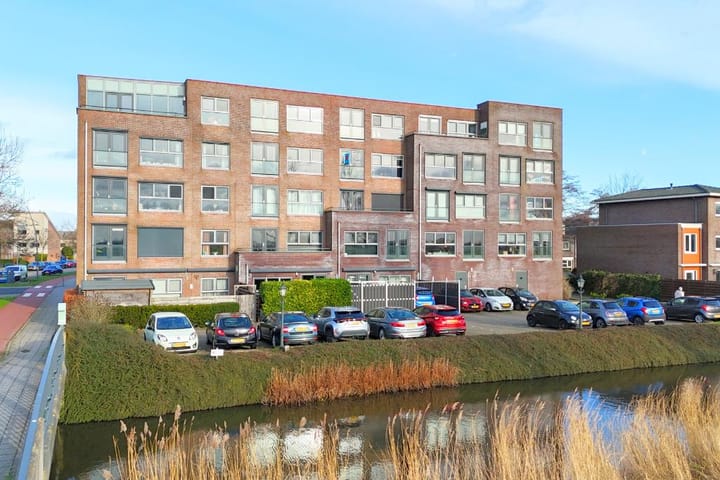 Foto 1 van Rode Ring 247