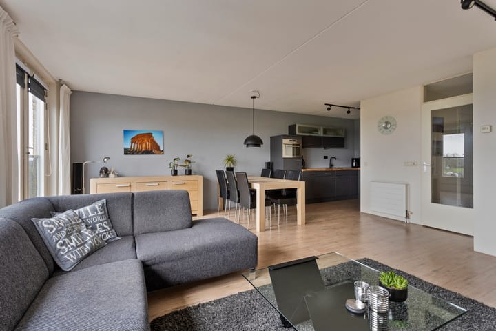 Foto 10 van Rode Ring 247