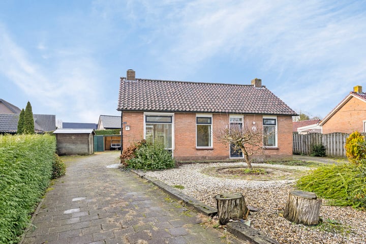 View photo of Lagestraat 34