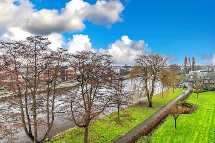 Foto 1 van Paramaribostraat 81