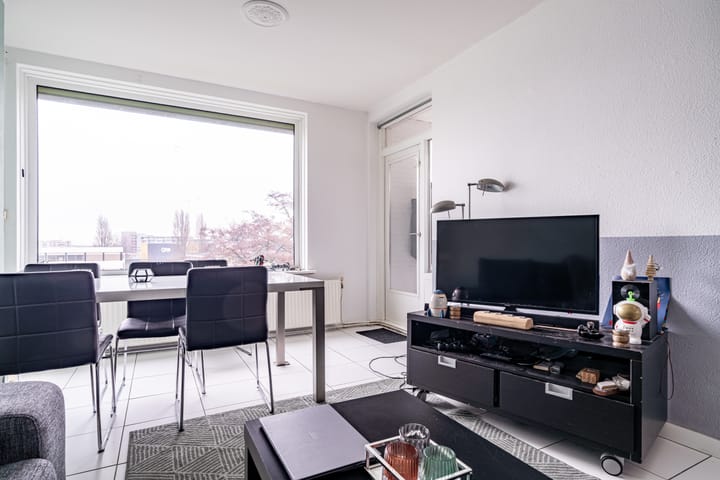 Foto 12 van Paramaribostraat 81