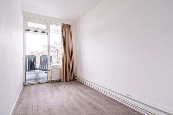 Foto 24 van Paramaribostraat 81