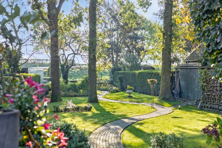 Foto 45 van Binnenweg 140