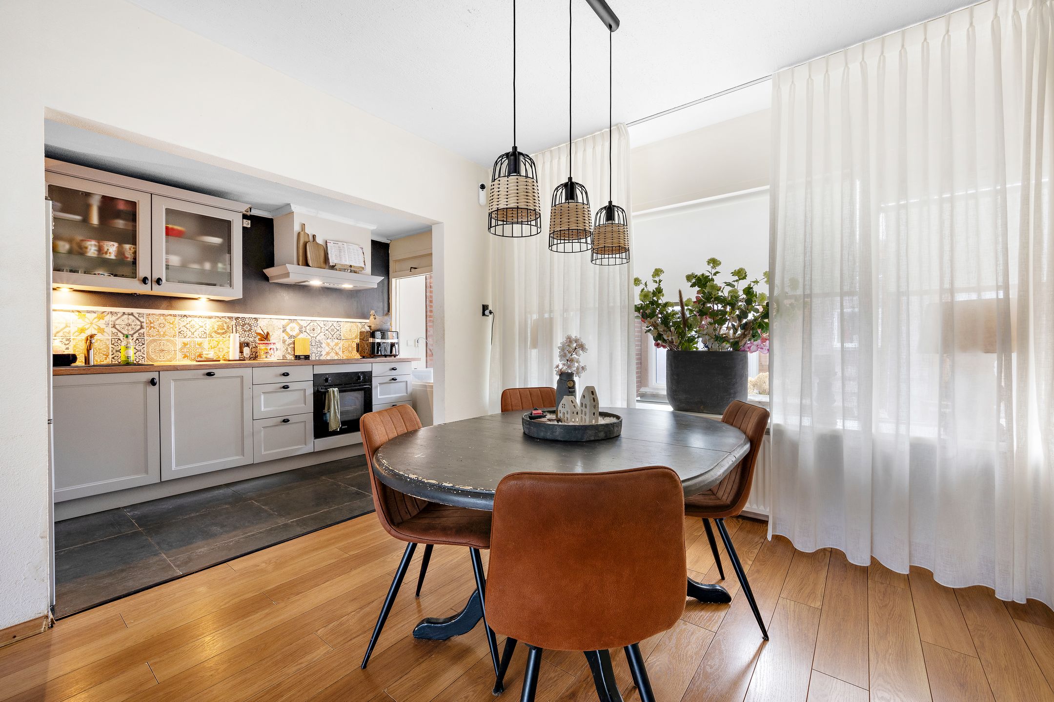 Foto 9 van Voeghoutenstraat 266