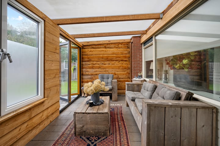 Foto 16 van Voeghoutenstraat 266