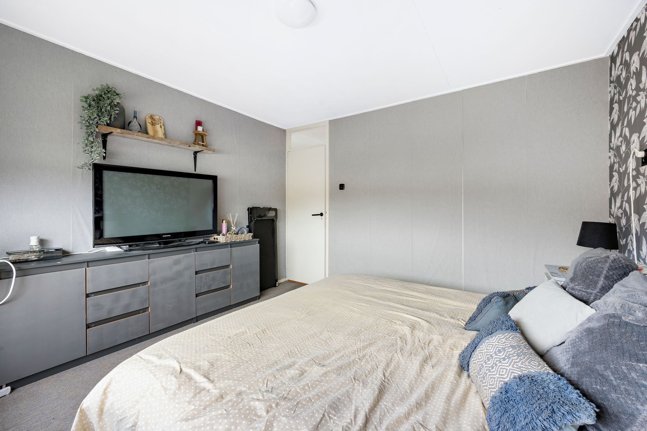 Foto 24 van Voeghoutenstraat 266