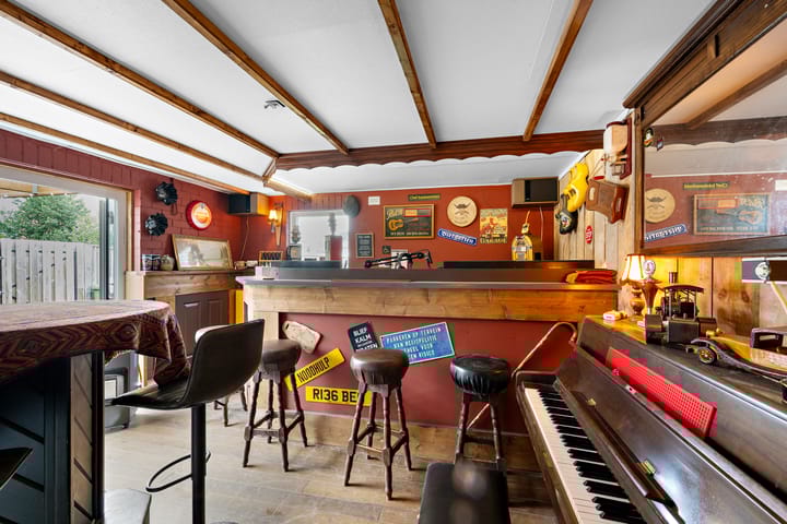 Foto 31 van Voeghoutenstraat 266