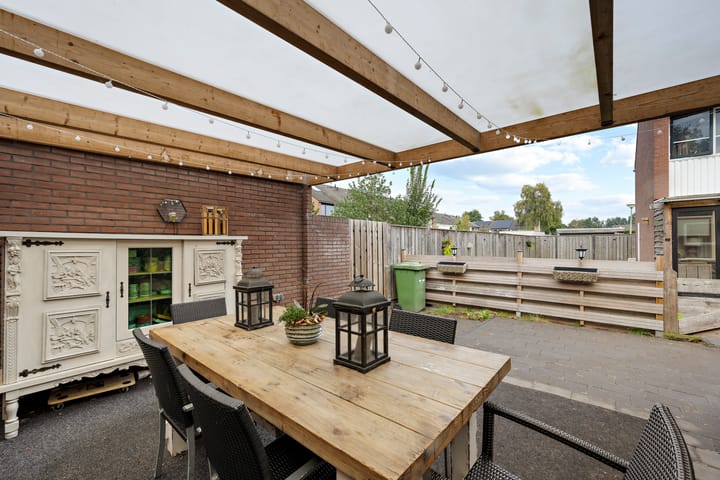 Foto 34 van Voeghoutenstraat 266