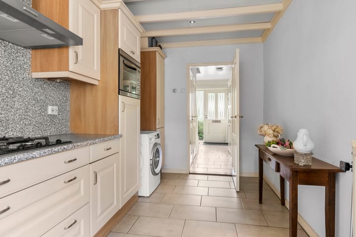 Foto 27 van Margrietlaan 56