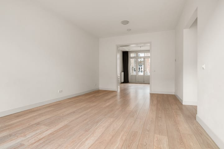 Foto 7 van Derde Helmersstraat 72-2