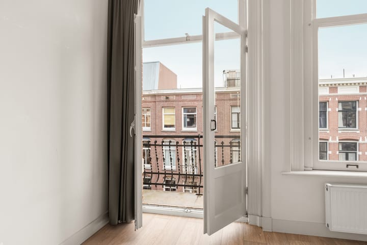 Foto 32 van Derde Helmersstraat 72-2