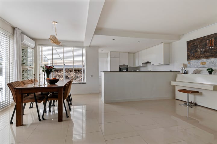 Foto 7 van Van den Berghlaan 437