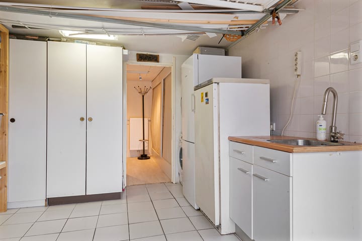 Foto 16 van Van den Berghlaan 437