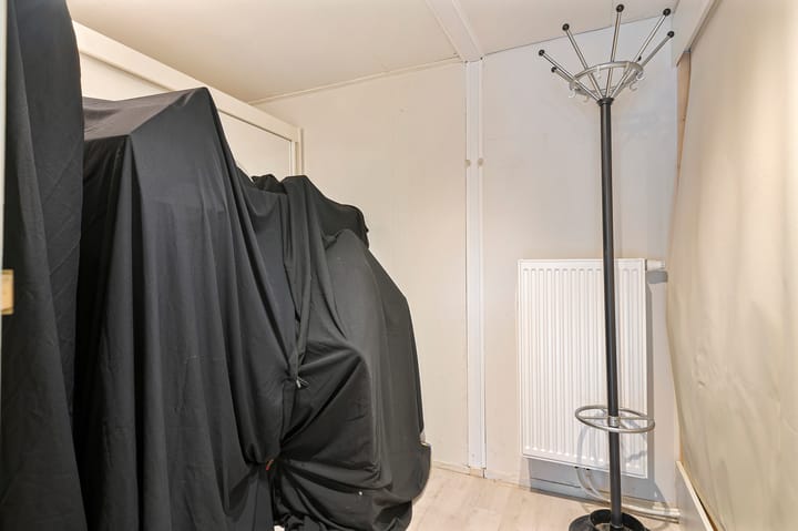 Foto 17 van Van den Berghlaan 437