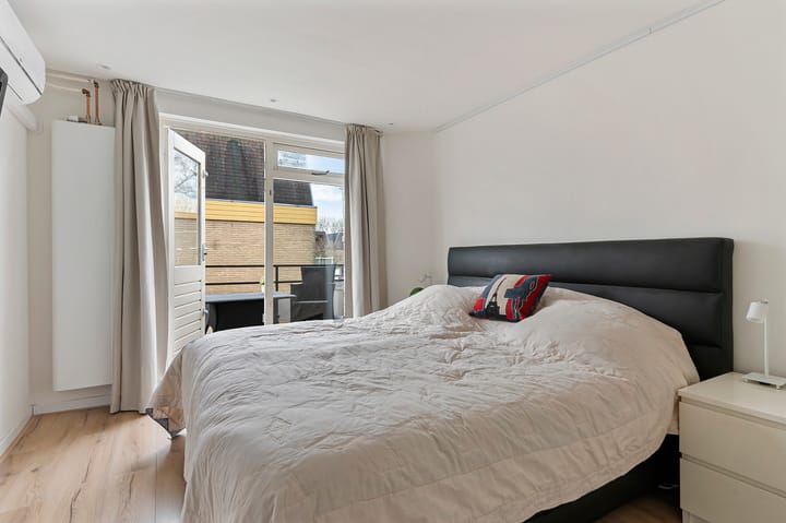 Foto 20 van Van den Berghlaan 437