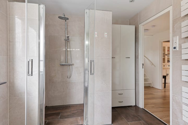 Foto 26 van Van den Berghlaan 437